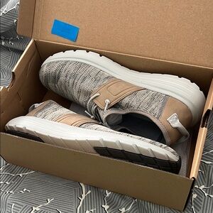 Men's Gray and Tan Casual Sneakers size 12